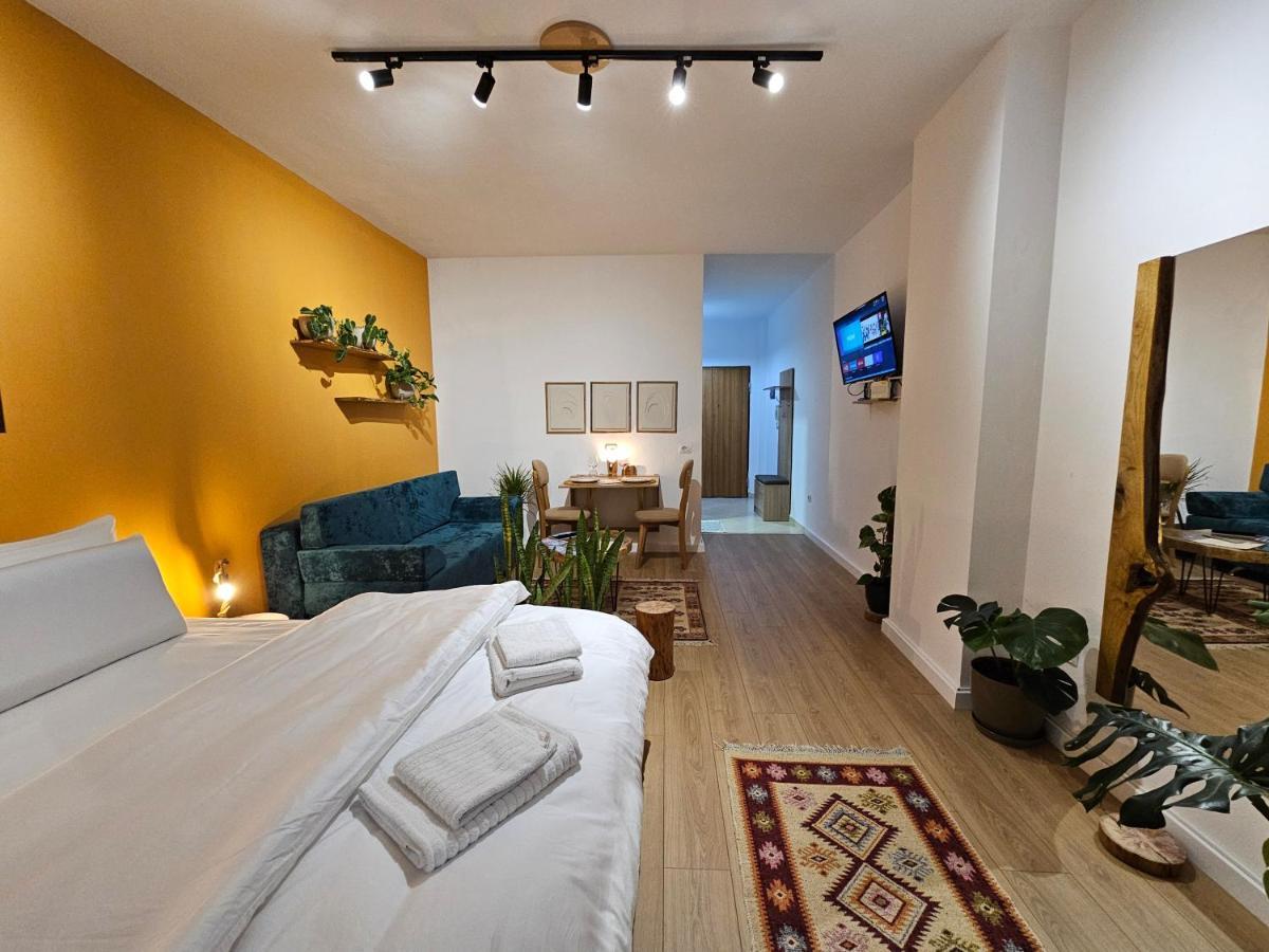 Vibe Studio Apartment Tirana Esterno foto