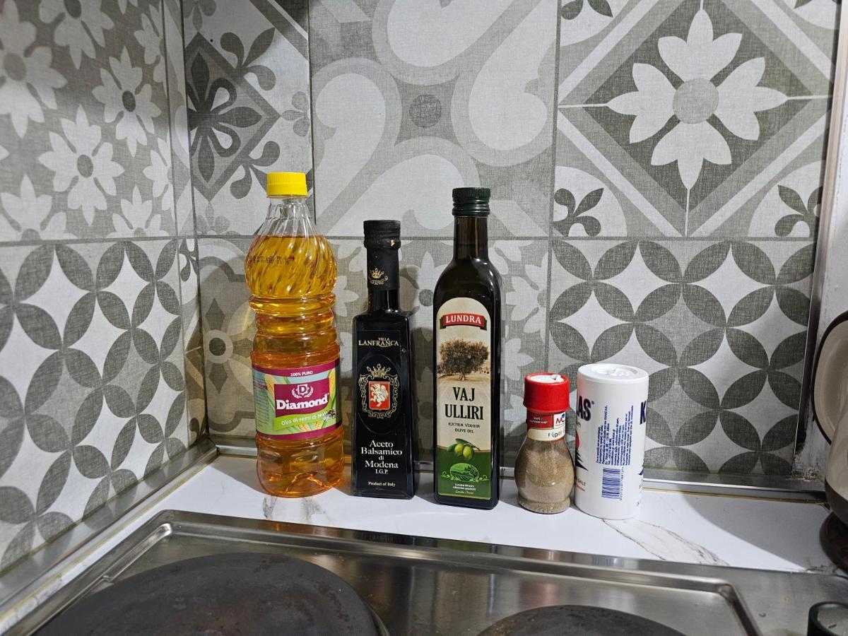 Vibe Studio Apartment Tirana Esterno foto