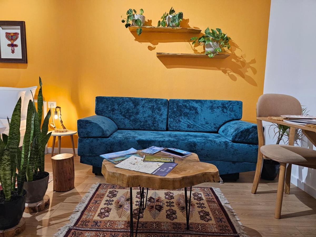 Vibe Studio Apartment Tirana Esterno foto