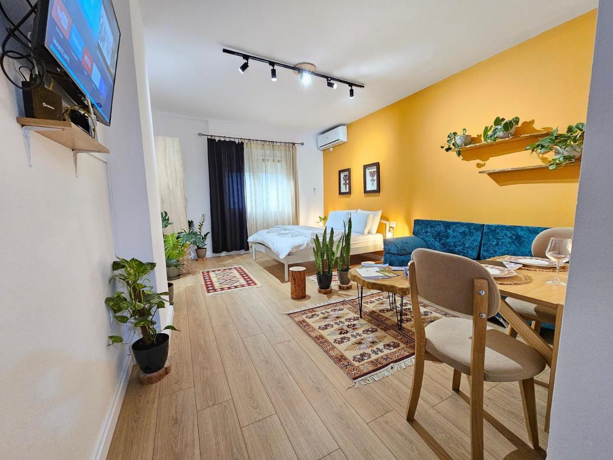 Vibe Studio Apartment Tirana Esterno foto