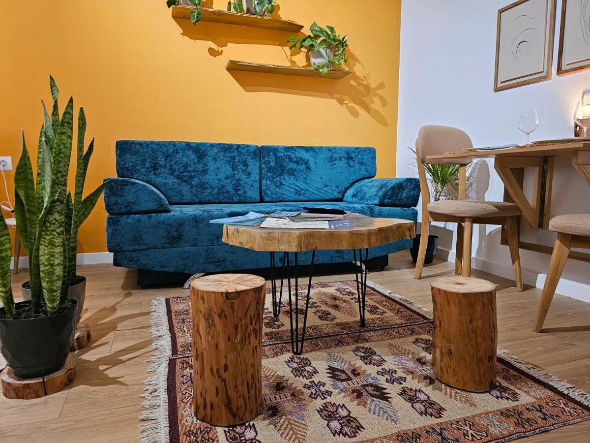Vibe Studio Apartment Tirana Esterno foto
